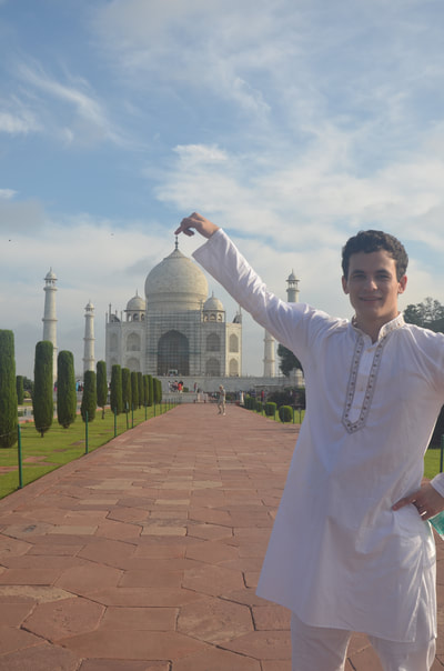 Student at Taj Mahal, 2017