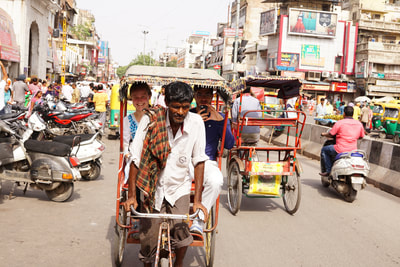 Rickshaw rides through Old Delhi